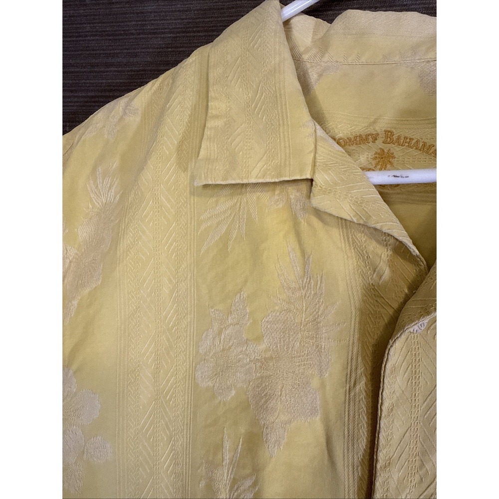 TOMMY BAHAMA Yellow Embroiled FLORAL Button Up Silk Hawaiian Shirt Men's Size L - Picture 2 of 8